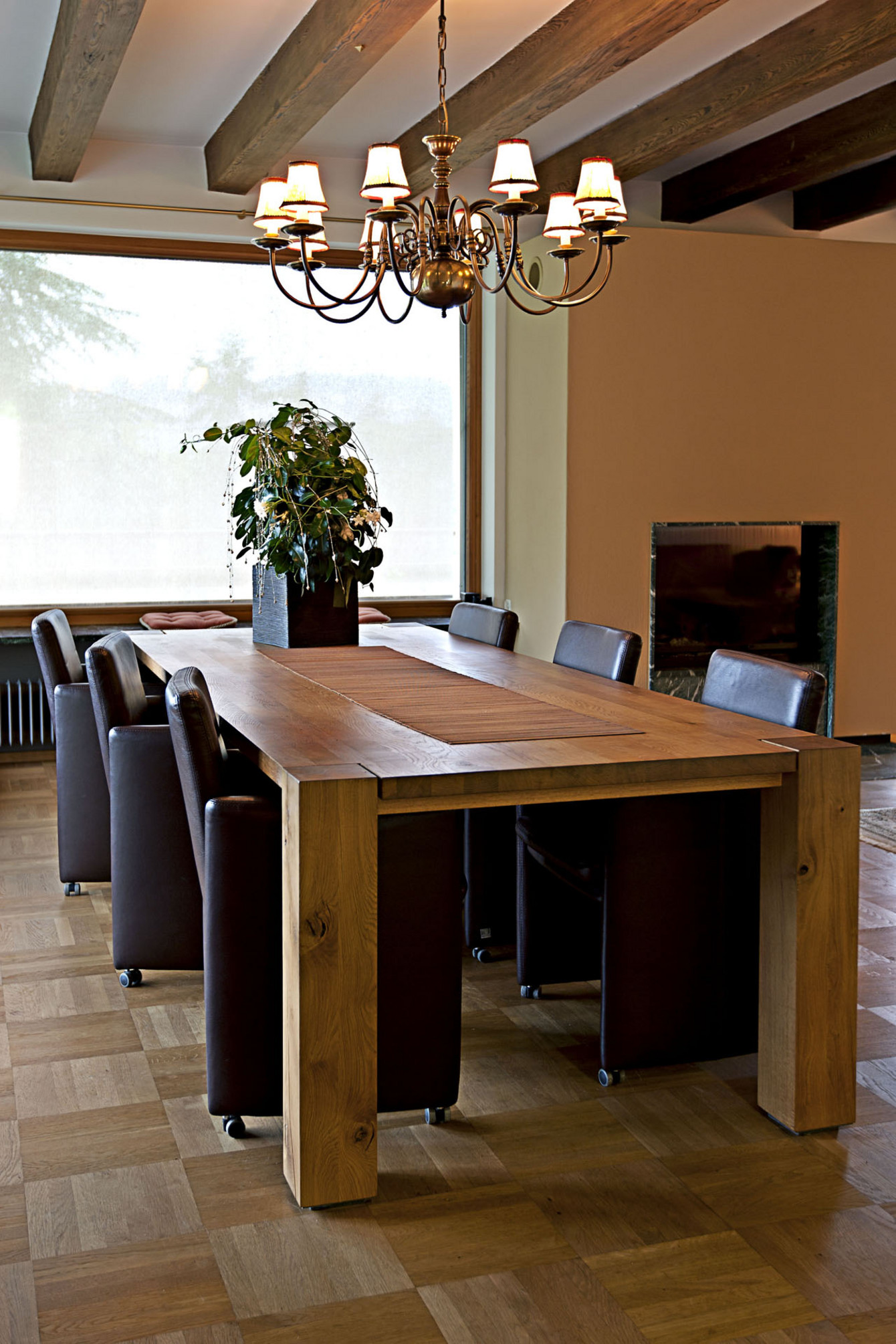 Tisch in Eiche massiv, Größe 3.20 m, Oberfläche geölt - Einzelfertigung vom Schreiner 