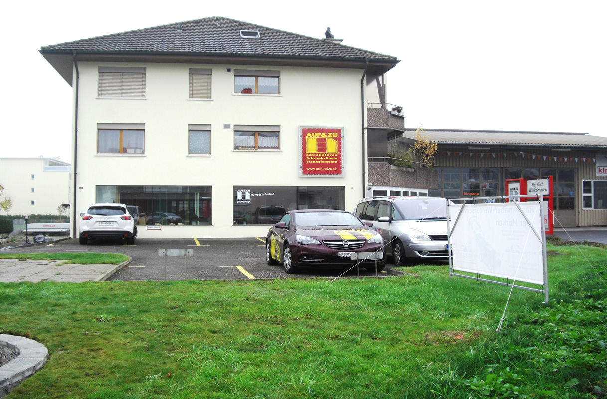 Aussenaufnahme Schauraum Dintikon - Schweiz